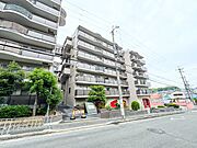 ■メゾネットタイプのお部屋です（1階〜2階部分）■専有面積81.57m2■緑の多い閑静な住宅街の一角です■室内は綺麗に仕上がってますので即入居可能