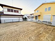 ■更地になりました■南側向きで日当たり良好です■土地約63坪■建築条件なし（お好きなハウスメーカー様や工務店様で建築できます■前面道路幅員8.2ｍ！とっても駐車しやすい道路幅員です■ぜひご見学下さい■