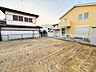 外観：■更地になりました■南側向きで日当たり良好です■土地約63坪■建築条件なし（お好きなハウスメーカー様や工務店様で建築できます■前面道路幅員8.2ｍ！とっても駐車しやすい道路幅員です■ぜひご見学下さい■