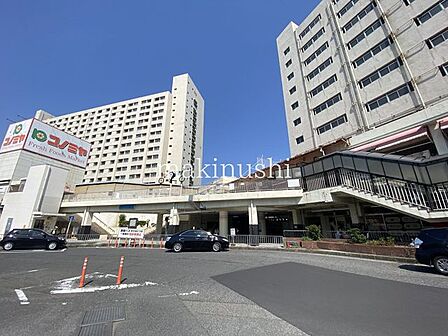 泉ケ丘駅(泉北高速鉄道線) 徒歩15分。駅徒歩9分の好立地 1140m