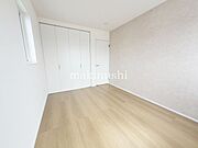 室内ウォークインクローゼット付きのお部屋、お気に入りの洋服を畳まず収納できます