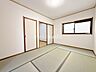 室内：和室来客用・お子様のお昼寝スペース・コタツ専用スペースと活躍しそうなお部屋です。