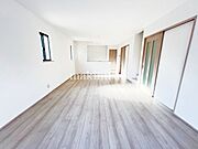 リビング忙しい朝も家族が揃って食事をして頂けるダイニングスペース。美味しいお料理と家族の会話が楽しめます。