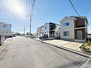 前面道路含む外観前面道路（公道）約6.7ｍ前面道路との高低差もございません