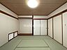 収納：たくさん収納できる押し入れ付き♪お部屋が片付き広く使えます♪