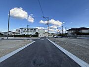 前面道路を含む現地写真