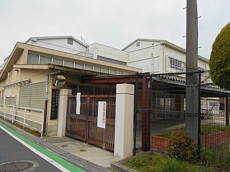 河内長野市立長野中学校 徒歩24分。 1870m