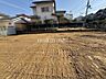 外観：■現地土地写真■土地63．14坪■建築条件無し■更地■お好きなハウスメーカーや工務店で建築して頂けます■南東向き■