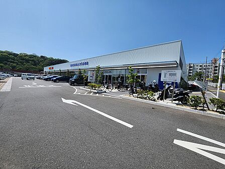 ヤマダストアー須磨離宮公園前店 約840m