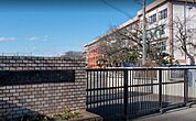 八王子市立　楢原中学校◆基礎・基本を大切にした教科指導◆生徒理解を充分に図った教育活動◆総合的な学習の時間◆指導方法の改善◆生徒が主役の学校行事◆部活動の充実 200m