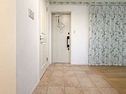 玄関※実際の写真から家具等を消すCG加工をしています。