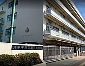 八王子市立　第三小学校学校経営の基本理念「自分も人も大切にする学校は、地域運営学校の組織力と教師の力で」本校の教育目標「やさしく・かしこく・たくましい」創立