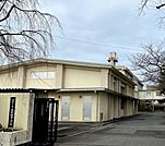 八王子市立　第四中学校教育目標・高い知性を身につけ、心豊かな人になろう。・公正な判断力を養い、責任ある行動のできる人になろう。・心身共に健康で、社会に役立つ人になろう。 1600m