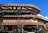 周辺：イーアス　高尾高尾駅から徒歩約6分とアクセス良好。衣類や家具、グルメ、アミューズメント施設など約120店舗が揃った大型ショッピングセンターです。 3100m