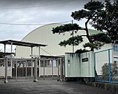 八王子市立　横川中学校横川中学校の教育目標・自主的に考え行動し、人として自立する・他者を尊重しながら、他者と協働し、他者と共生する・自ら新たなものを創造し、前向きに挑戦し続ける 750m