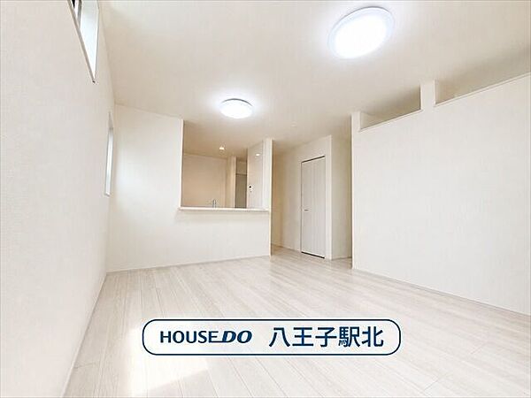 リビング/ダイニングを拡大表示
