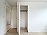 収納：5.8帖洋室CL：収納がついているので、お部屋に物があふれずスッキリと過ごせます。