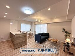 コスモ八王子並木町：リビング