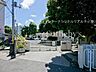 周辺：横浜市立/舞岡中学校 徒歩12分。学習・部活動・人間関係など、多くを学ぶ中学校。通学しやすい距離にあり、思春期の大切な時間を安心して過ごせる環境が整っています。 910m