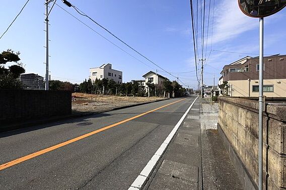 前面道路含む現...