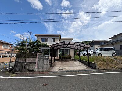 外観:南向きで明るく風通しも良いです。 外観:南向きで明るく風通しも良いです。