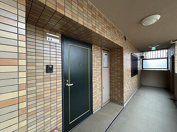 玄関（外観）
