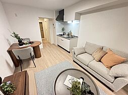 YELLSTAGE長束WEST 4階1LDKのリビング/ダイニング