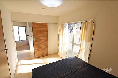 洋室5帖クローゼット付きです。