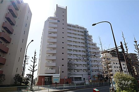 パシフィック自由が丘マンションの外観(北東側から)