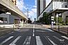 その他：敷地北側の前面道路
