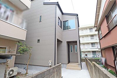 外観:物件の外観(北側から) 外観:物件の外観(北側から)