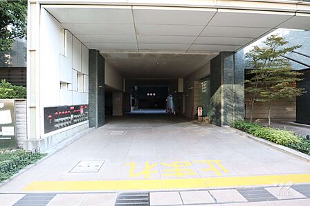 駐車場の出入り口