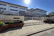 中原中学校[公立]の外観