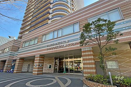 中原市民館の外観