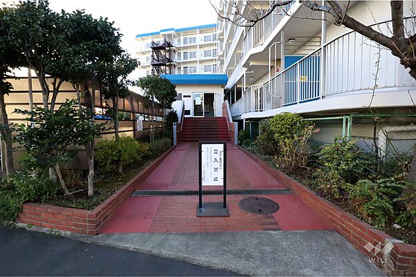 エントランスを拡大表示