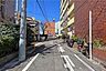 その他：敷地南東側の前面道路