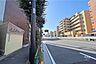 その他：敷地西側の前面道路
