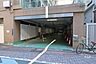 駐車場：駐車場出入口