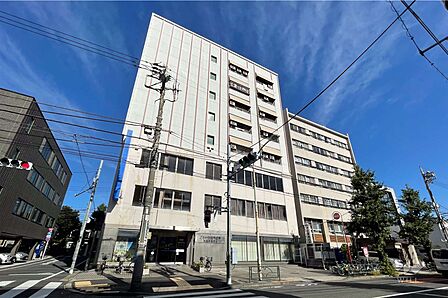 同栄ビルの外観(南東側から)