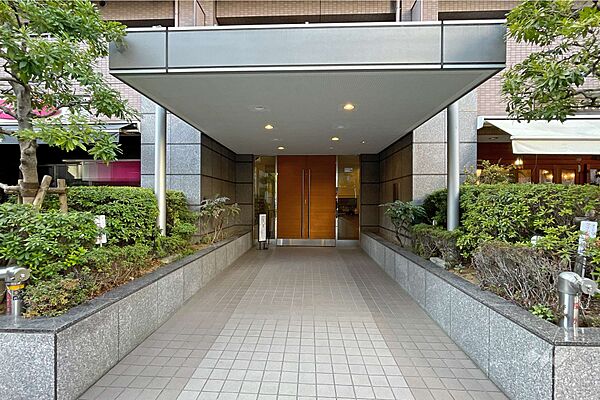 エントランスを拡大表示