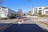 その他：敷地北東側の前面道路(南東側から)