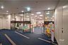 周辺：入新井図書館の外観