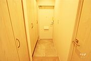 物件の玄関［2025年11月13日撮影］