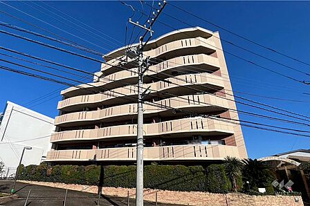 コアマンションリバーフロント二子多摩川の外観(南東側から)