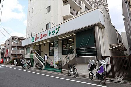 トップ(若林店)の外観