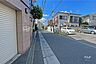 その他：敷地北側前面道路（東側から）