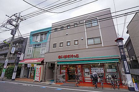 まいばすけっと(世田谷1丁目店)の外観