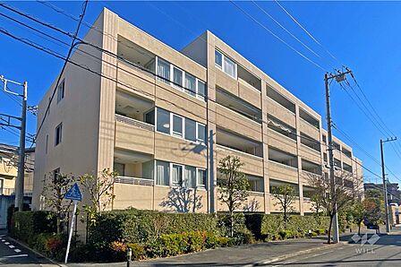 グランドメゾンたまプラーザエアーズハウスの外観(南西側から)