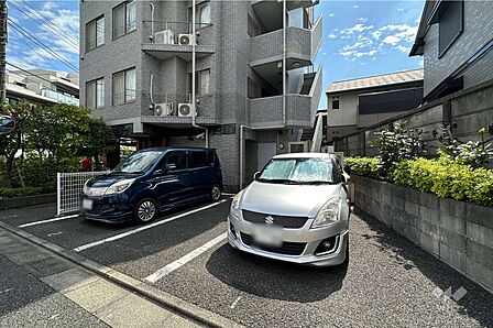 敷地内駐車場（屋外平面式）