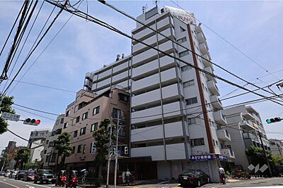 外観:マンション弦巻の外観(北西側から) 外観:マンション弦巻の外観(北西側から)